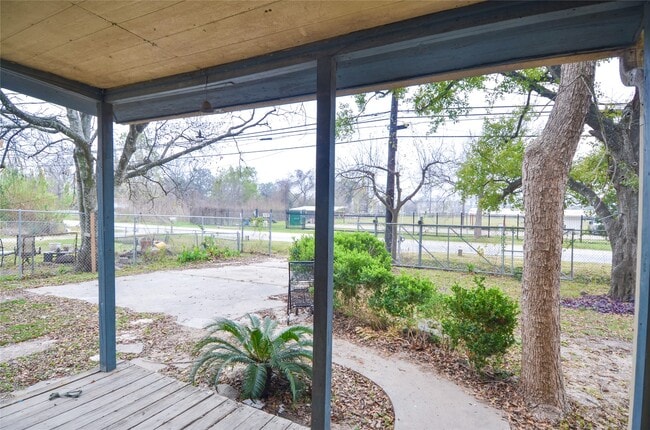 Photo - 10340 Tanner Rd