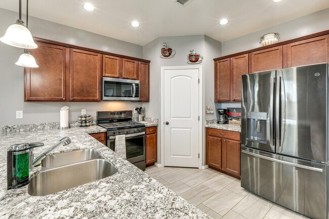 Photo - 12281 Pegasus Rd Unit ID1385755P