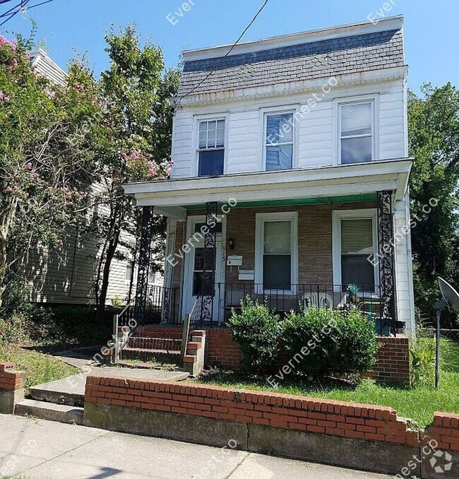 Building Photo - 913 N 35th St Unit A Rental