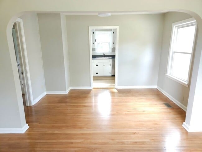 Photo - 905 Murfree Ave