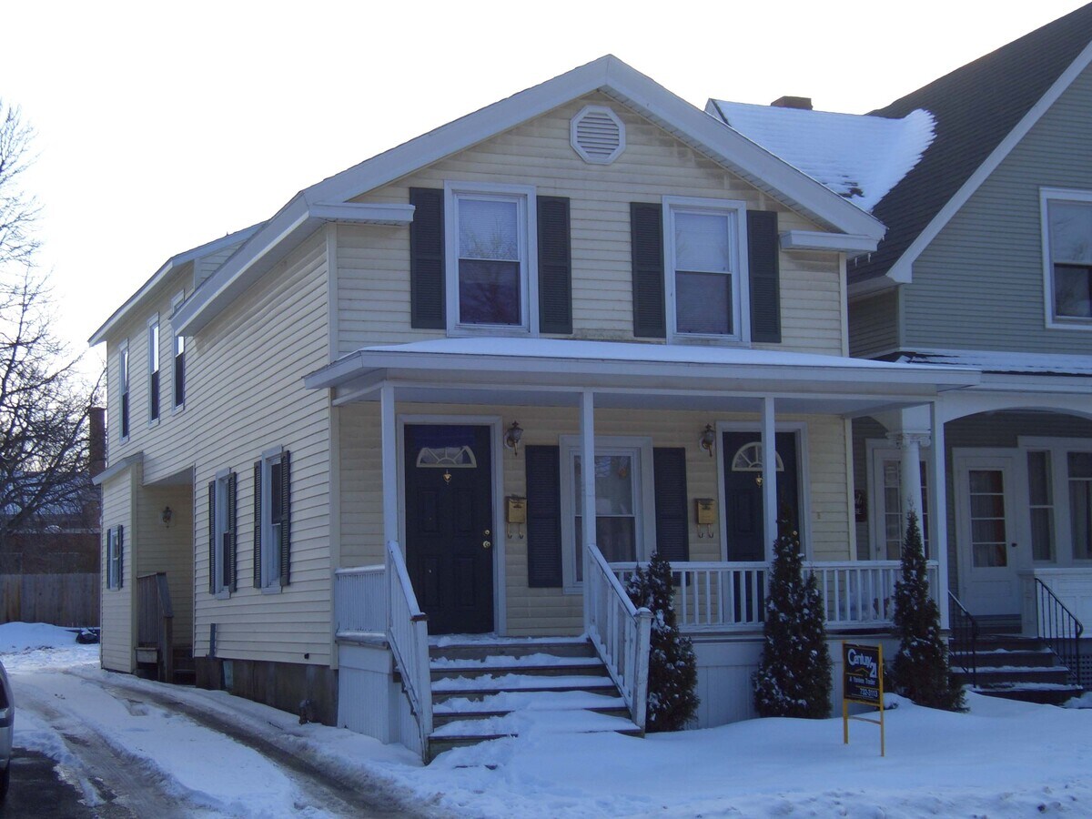 Photo - 71 1st St Apartments Unit 1st Floor