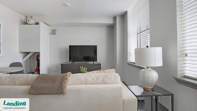 Photo - 2308 4th Ave N Unidad 611.1406065