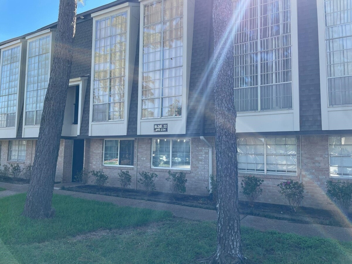 Photo - 12633 Memorial Dr Unidad 223