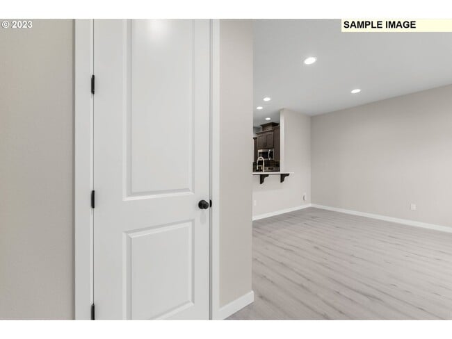 Photo - 18426 NE 46th Pl