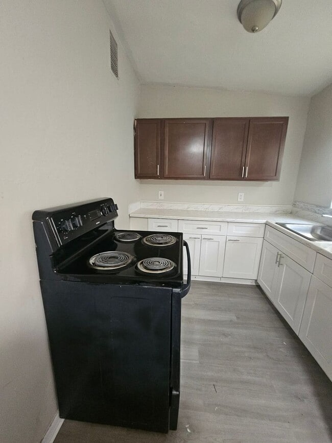 Photo - Renovated 3 bedroom 1 bath house in Fort Myers