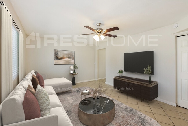 Photo - 47 E Indigo St