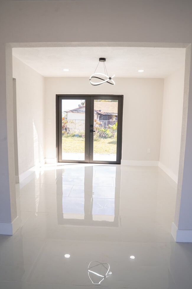 Building Photo - 4490 NW 171 Terrace