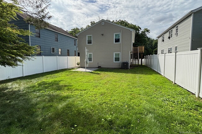 Building Photo - 165 Nordstrand Ave Rental