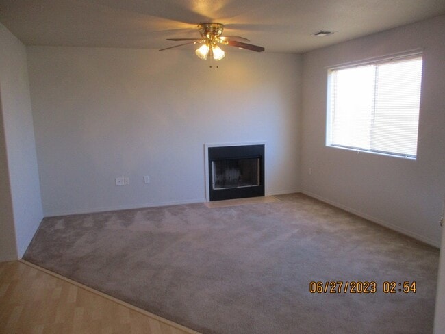 Photo - 1975 Village Dr