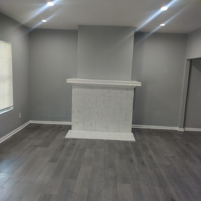 Photo - 957 Harwell St NW