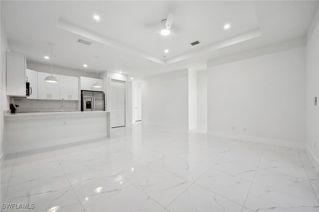 Building Photo - 4701-4703 28th St SW Rental