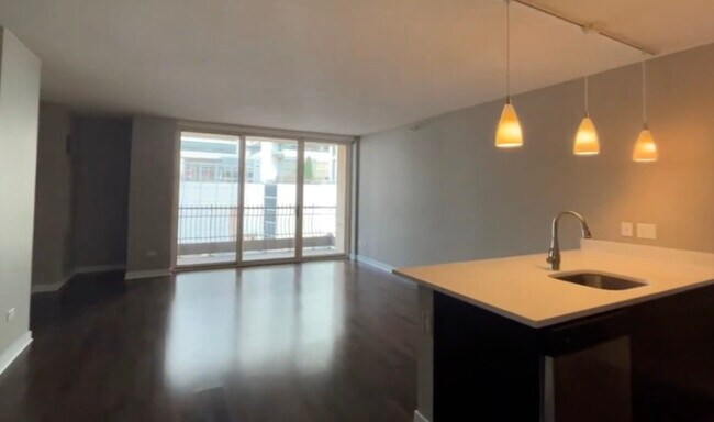 Photo - 739 N Wabash Ave Unit 700