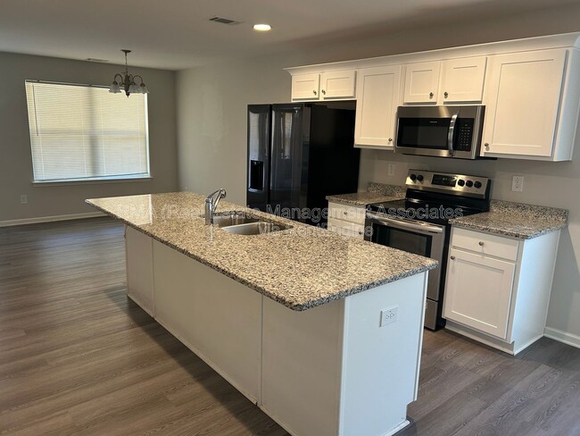 Photo - 156 Meadowbrooke Dr