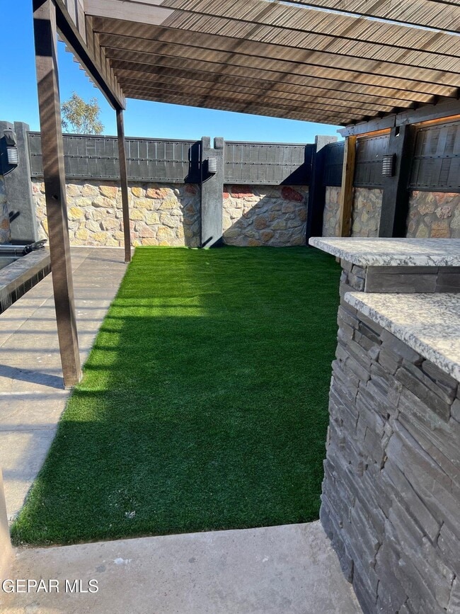 Photo - 3008 Bob Beamon St