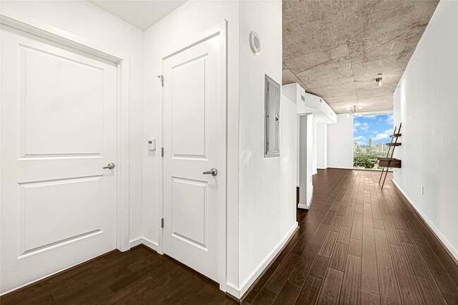 Photo - 5925 Almeda Rd Unit 12403