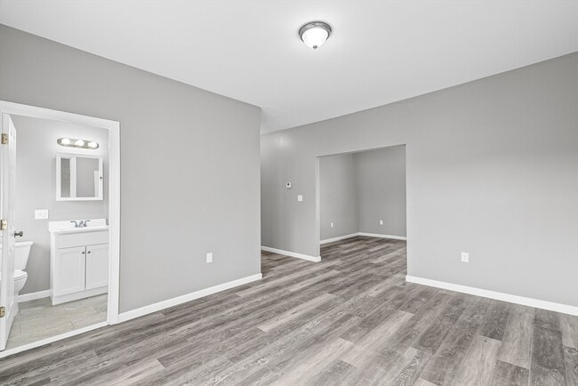 Photo - 712-722 Eastern Ave Unidad 3