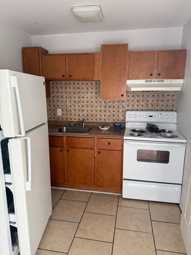 Photo - 413 Woodrow Ave Unit 3