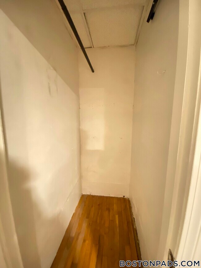 Photo - 15 Aberdeen St Apartment Unit AB