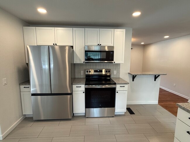Photo - 3979 S Farm Road 193