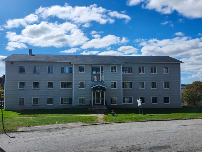 Building Photo - 1 Reading Crescent Unit 2