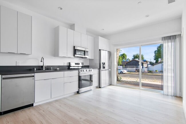 Photo - Modern 2 Bedroom ADU – Walk to CSUN! Prime Northridge Location