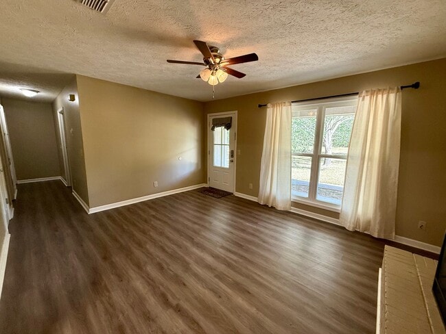 Photo - 1097 Wolfe Rd
