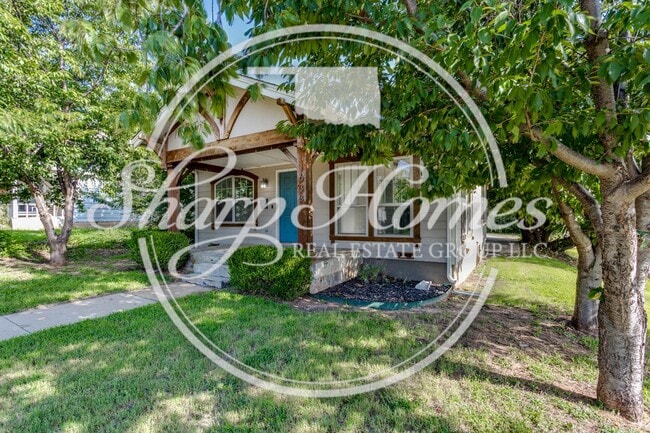 Photo - 1633 NE 11th St