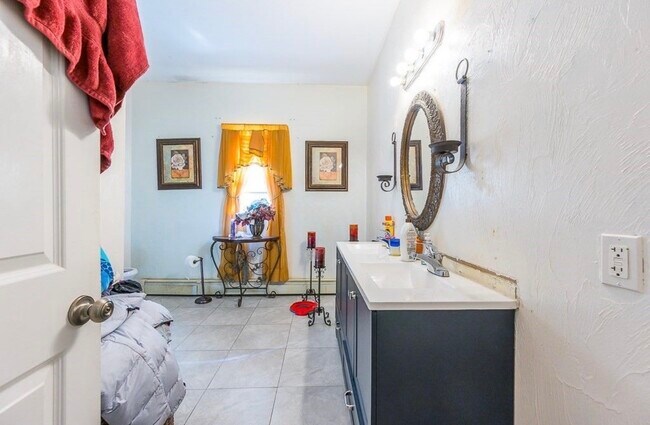 Photo - 10 Lucian St Unit 3rd floor