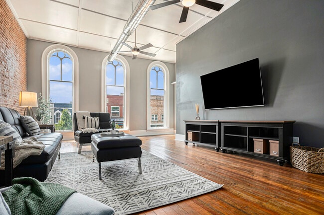 Building Photo - 109 E Michigan Ave Unit 109 E Michigan Ave Rental