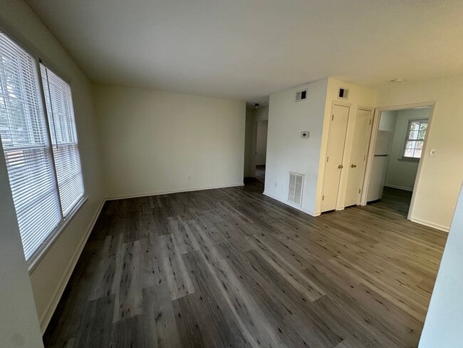 Photo - 2 Bedroom, 1 Bath Duplex Located in the Center of Wilmington