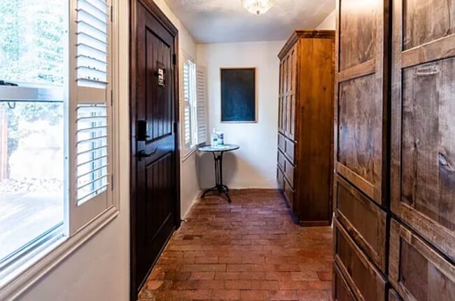 Photo - 1307 Marble Ave NW