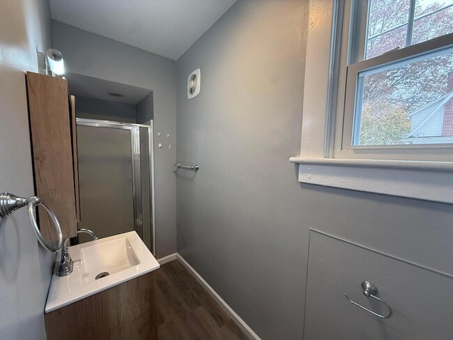 Photo - 601 E 5th Ave