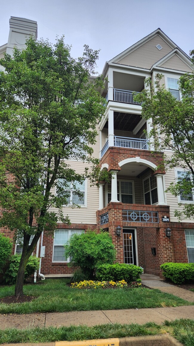 Photo - 3009 Nicosh Cir Unit 2/F