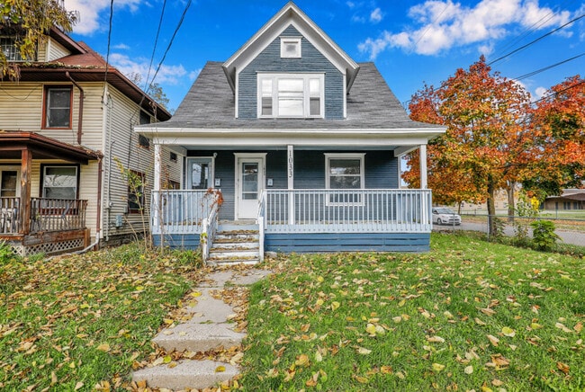 Photo - 1033 E Cesar E Chavez Ave