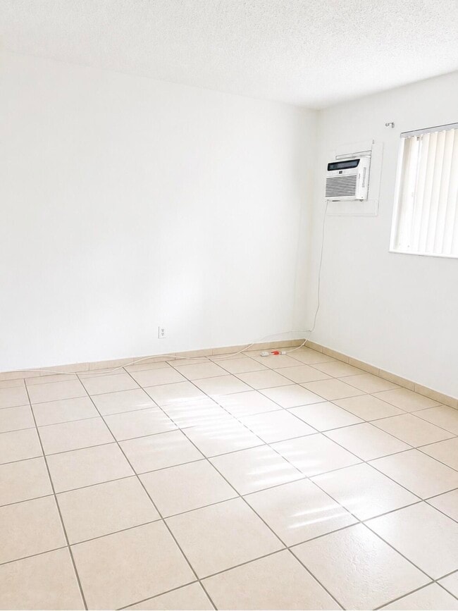 Photo - 4209 S Olive Ave