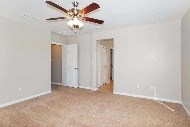 Photo - 1378 Grapeseed Ln