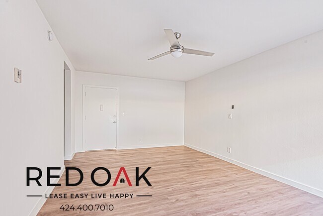 Photo - Incredible Studio with a Private Patio, St... Unidad 108