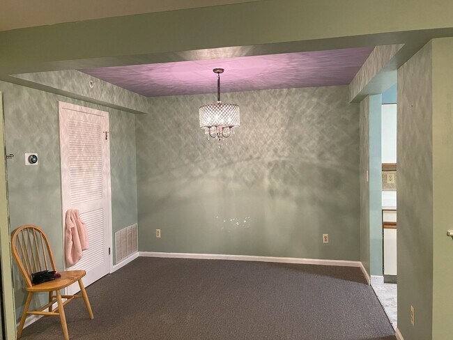 Photo - 420 Stratford Pl