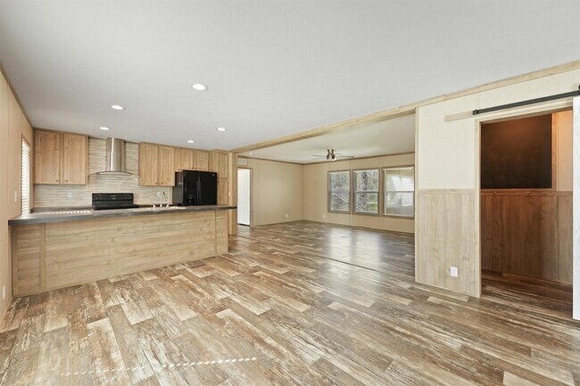 Photo - 11744 Padok Rd