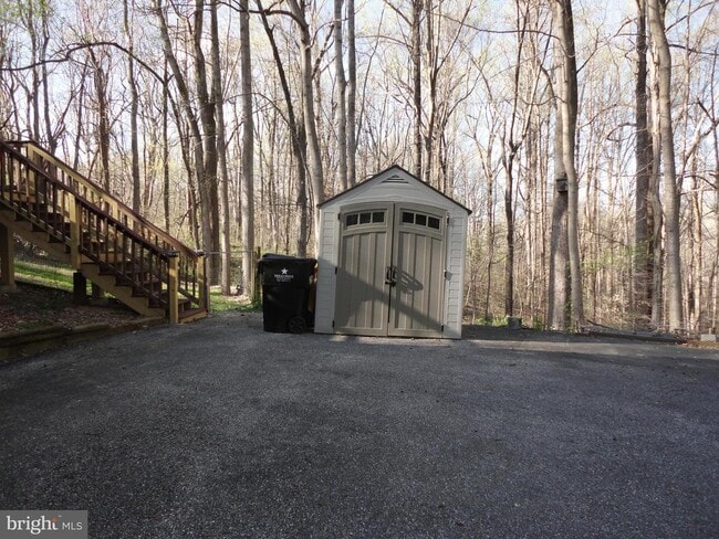 Photo - 814 Rustic Ln