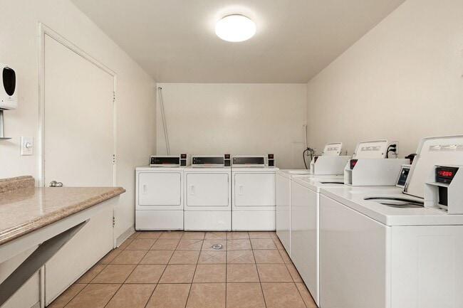 Photo - Downey Court Apartments