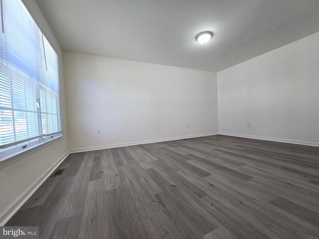 Photo - 23 Lordship Ln