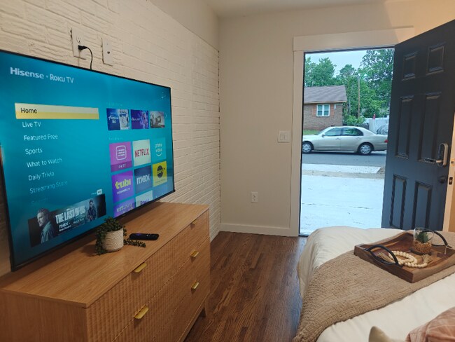 Photo - 920 Friendly Pl