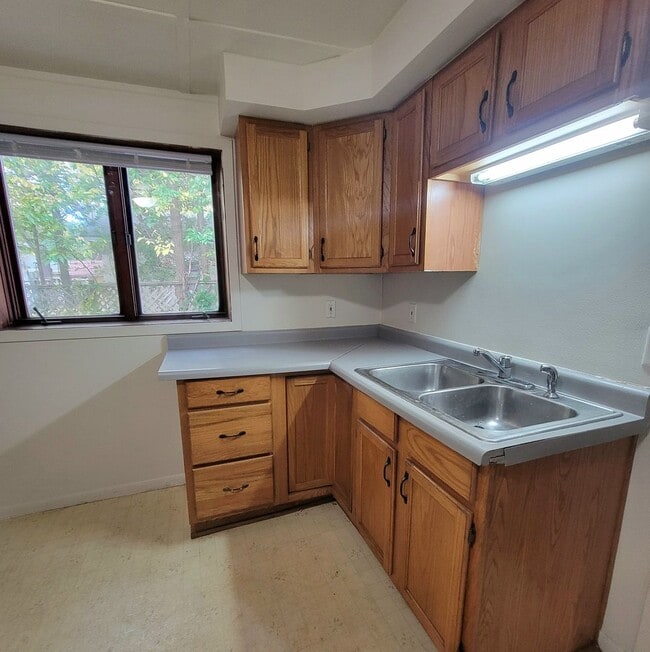 Photo - 608 Galloway St Unit 608 Galloway Street