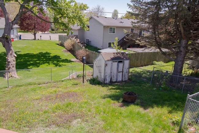 Photo - Spacious 2BR Twin Home with In-Unit Laundry