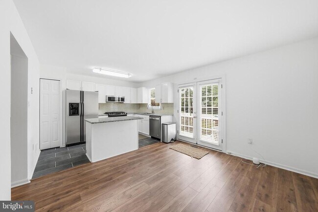 Photo - 46733 Woodmint Terrace