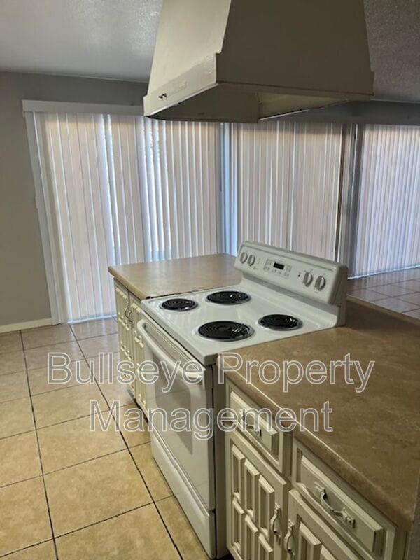 Photo - 7956 W Mariposa Dr