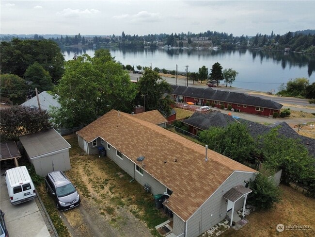 Building Photo - Sheridan duplex bremerton Unit B Rental
