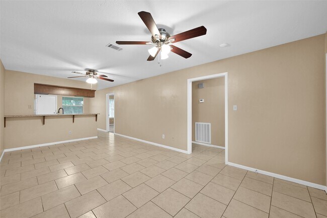 Photo - 1605 Hazelwood St