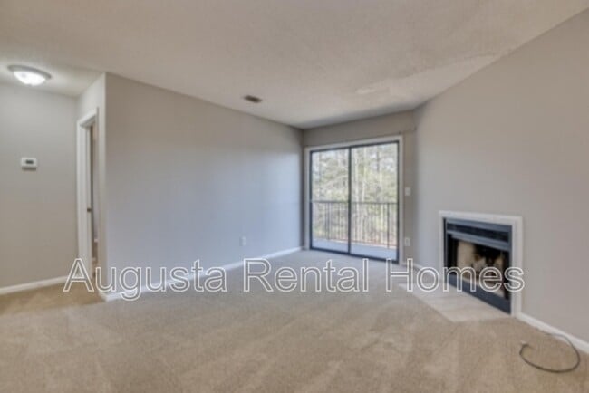 Photo - 2816 Thomas Ln